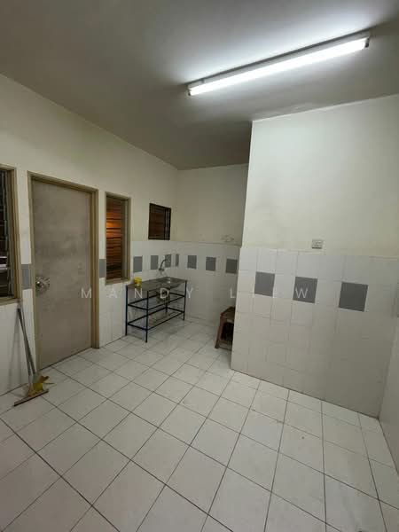 Townhouse for Sale in Taman Amansiara (Rawang) - Mandy Liew - Kitchen - PropertyGuru.com.my