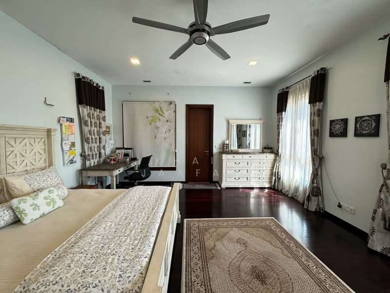 Semi-Detached House for Sale in Bukit Jelutong (Shah Alam) - SITI KHAIRIYAH JAAFAR - Bedroom - PropertyGuru.com.my