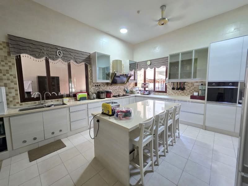 Semi-Detached House for Sale in Bukit Jelutong (Shah Alam) - SITI KHAIRIYAH JAAFAR - PropertyGuru.com.my