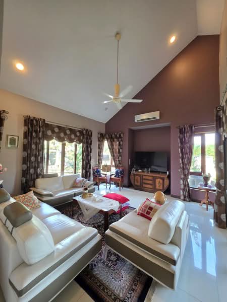 Semi-Detached House for Sale in Bukit Jelutong (Shah Alam) - SITI KHAIRIYAH JAAFAR - PropertyGuru.com.my