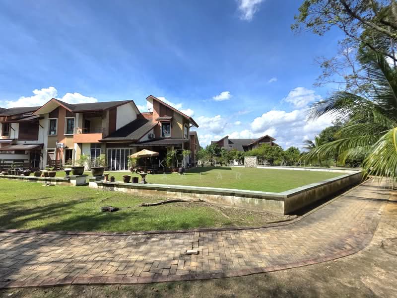 Semi-Detached House for Sale in Bukit Jelutong (Shah Alam) - SITI KHAIRIYAH JAAFAR - PropertyGuru.com.my