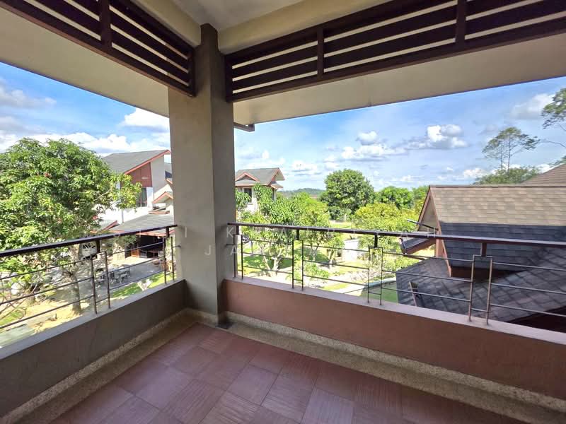 Semi-Detached House for Sale in Bukit Jelutong (Shah Alam) - SITI KHAIRIYAH JAAFAR - PropertyGuru.com.my