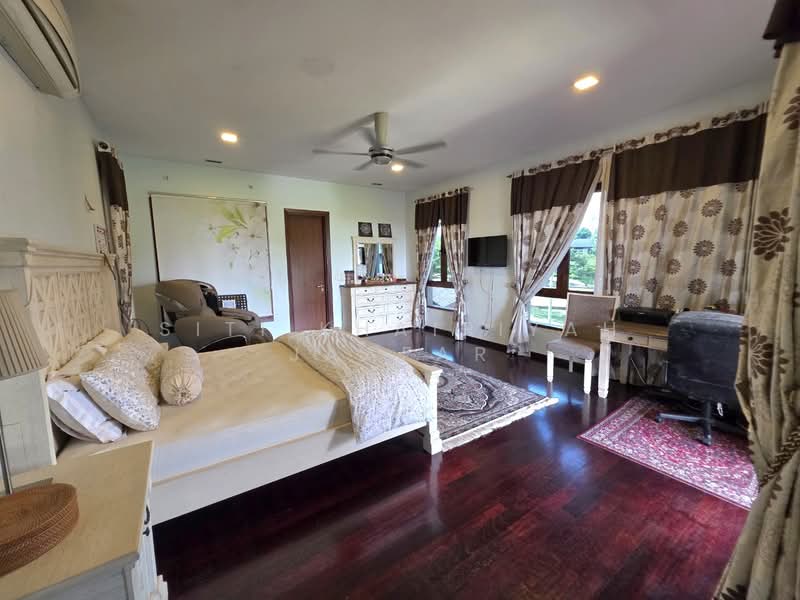 Semi-Detached House for Sale in Bukit Jelutong (Shah Alam) - SITI KHAIRIYAH JAAFAR - PropertyGuru.com.my