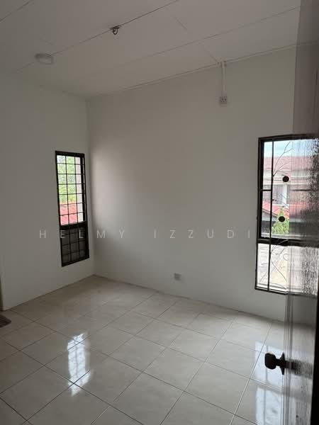 Terraced House for Sale in Bandar Country Homes (Rawang) - HELMY IZZUDIN - Interior - PropertyGuru.com.my