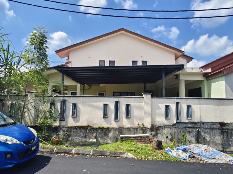 Rumah Teres untuk Dijual di Bandar Country Homes (Rawang) - HELMY IZZUDIN - Exterior - PropertyGuru.com.my