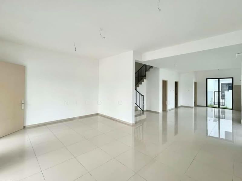 2-storey Terraced House for Sale in Bandar Dato Onn (Tebrau) - Nico Chong - Living Room - PropertyGuru.com.my