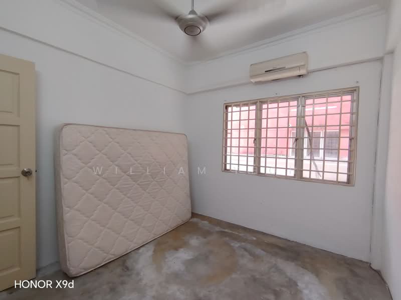 Apartment for Sale at Desa Idaman 2 Shop Apartment - William Yeoh - Bedroom - PropertyGuru.com.my