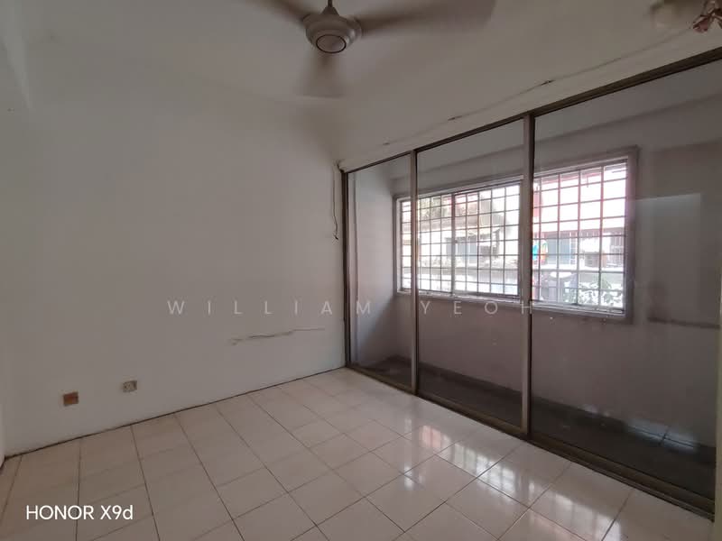 Apartment for Sale at Desa Idaman 2 Shop Apartment - William Yeoh - Interior - PropertyGuru.com.my