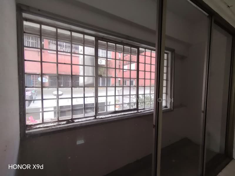 Apartment for Sale at Desa Idaman 2 Shop Apartment - William Yeoh - Balcony - PropertyGuru.com.my