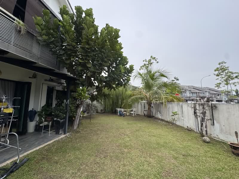 Rumah Teres 2 Tingkat untuk Dijual di Serene Heights (Semenyih) - Imran Ismadi - Garden - PropertyGuru.com.my