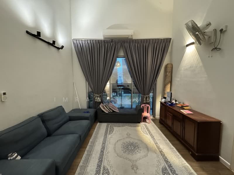 Rumah Teres 2 Tingkat untuk Dijual di Serene Heights (Semenyih) - Imran Ismadi - Living Room - PropertyGuru.com.my