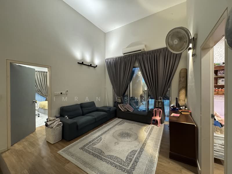 Rumah Teres 2 Tingkat untuk Dijual di Serene Heights (Semenyih) - Imran Ismadi - Living Room - PropertyGuru.com.my