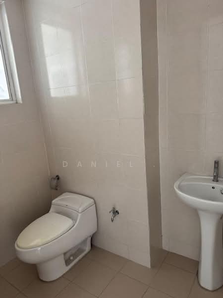 Service Residence for Sale at Subang Olives Residence - DANIEL . - Bathroom - PropertyGuru.com.my