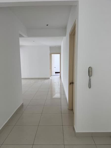 Service Residence for Sale at Subang Olives Residence - DANIEL . - Corridor - PropertyGuru.com.my