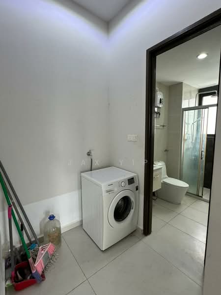 Kondominium untuk Disewa di Bay Point @ Country Garden Danga Bay - Jax Yip - PropertyGuru.com.my