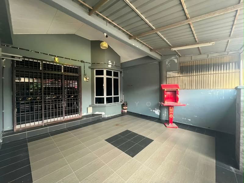 1-storey Terraced House for Sale in Taman Bestari Indah (Ulu Tiram) - Daniel Yong - Exterior - PropertyGuru.com.my