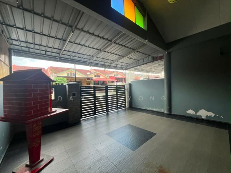 1-storey Terraced House for Sale in Taman Bestari Indah (Ulu Tiram) - Daniel Yong - Exterior - PropertyGuru.com.my