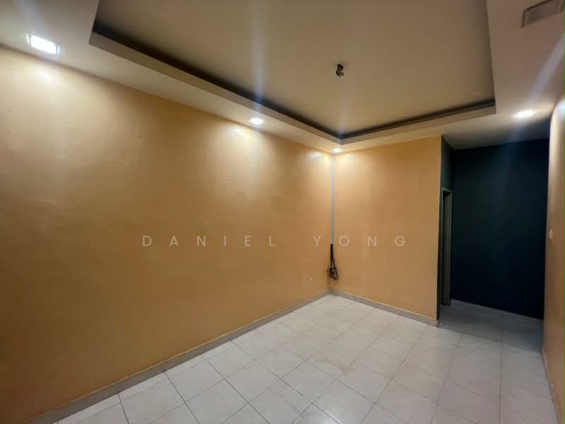 1-storey Terraced House for Sale in Taman Bestari Indah (Ulu Tiram) - Daniel Yong - Interior - PropertyGuru.com.my