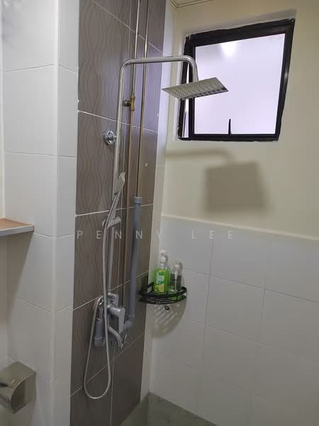 Service Residence for Sale at Jentayu Residensi @ Tampoi - Penny Lee - Bathroom - PropertyGuru.com.my