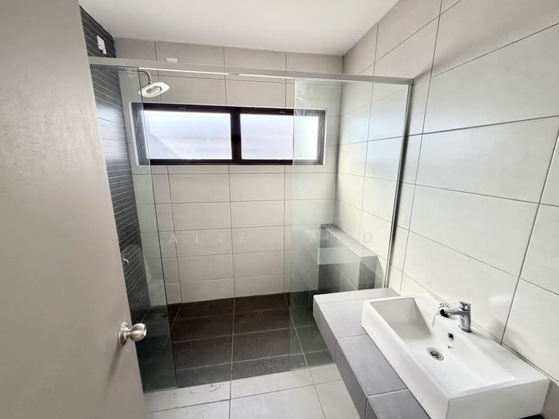 Rumah Teres 2 Tingkat untuk Dijual di Sepang (Selangor) - Alif Saad - PropertyGuru.com.my
