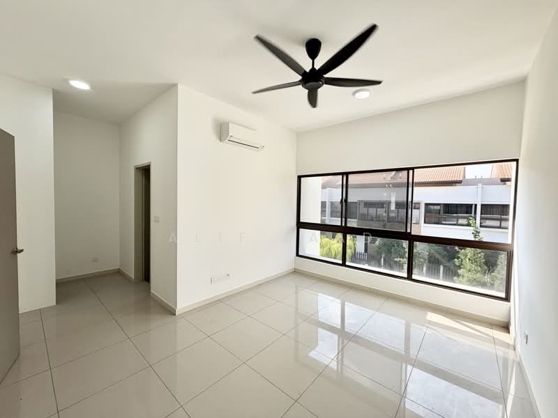 Rumah Teres 2 Tingkat untuk Dijual di Sepang (Selangor) - Alif Saad - PropertyGuru.com.my