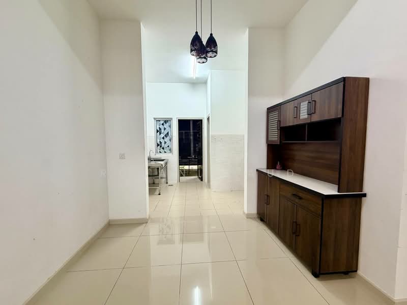 Rumah Teres 2 Tingkat untuk Disewa di Serene Heights (Semenyih) - Rohani Daud - Kitchen - PropertyGuru.com.my