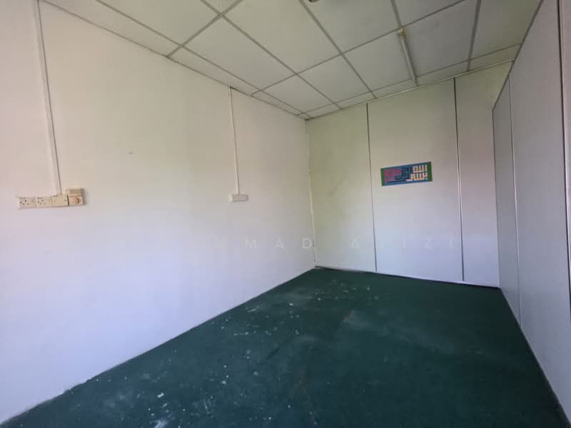 Shop / Office for Sale in Kemaman (Terengganu) - Mohammad Azizi - PropertyGuru.com.my