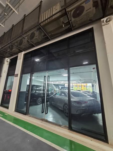 Shop / Office for Sale in Petaling Jaya (Selangor) - Chris Tye - Car Park - PropertyGuru.com.my