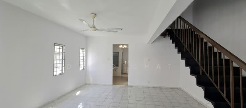 2-storey Terraced House for Sale in Bandar Mahkota Cheras (Cheras) - David Chat - Living Room - PropertyGuru.com.my