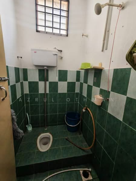 1-storey Terraced House for Sale in Taman Intan Duyung (Port Dickson) - Azrul Othman - Bathroom - PropertyGuru.com.my