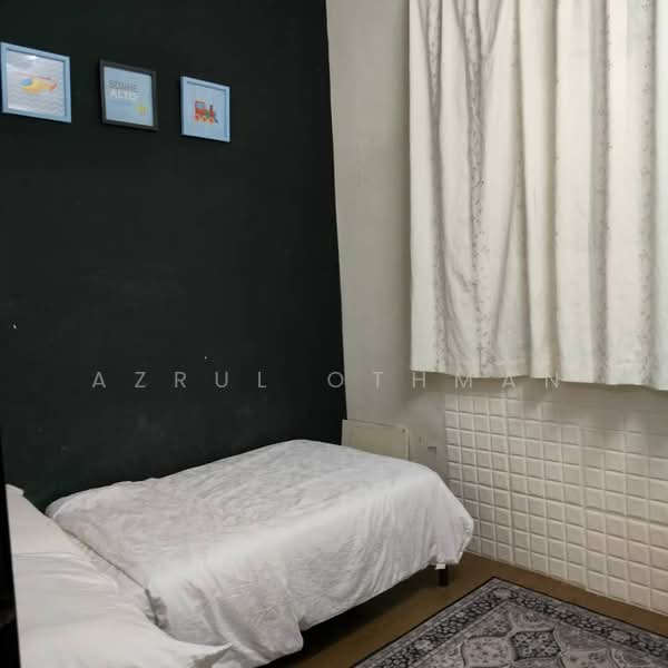 1-storey Terraced House for Sale in Taman Intan Duyung (Port Dickson) - Azrul Othman - Bedroom - PropertyGuru.com.my