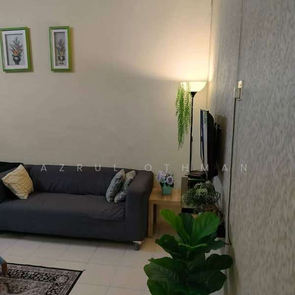 1-storey Terraced House for Sale in Taman Intan Duyung (Port Dickson) - Azrul Othman - Living Room - PropertyGuru.com.my