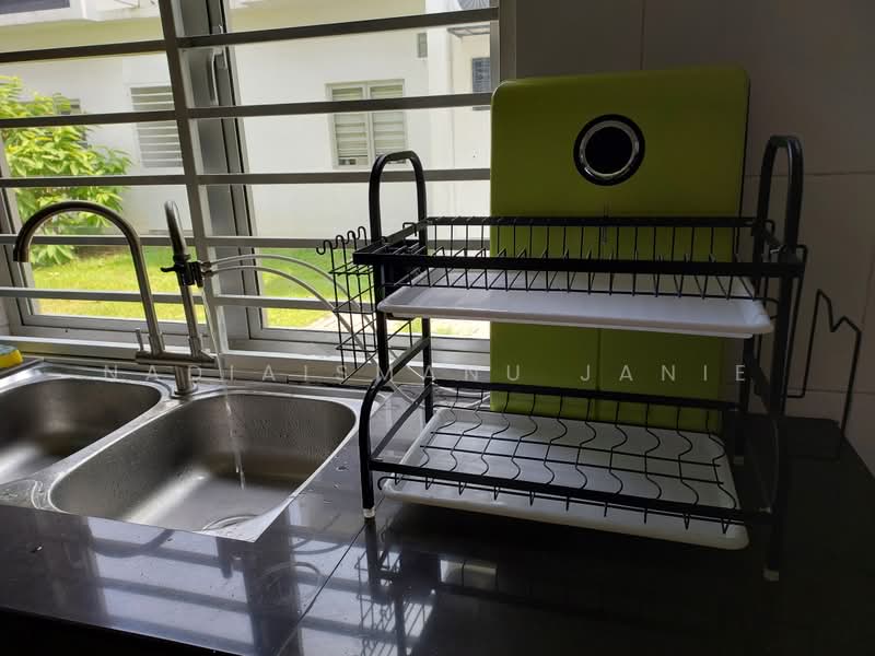 2-storey Terraced House for Rent in Dengkil (Selangor) - NadiaIsmanu Janie - Kitchen - PropertyGuru.com.my