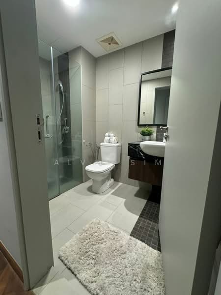 Kondominium untuk Dijual di The Landmark - Alvin Sim - Bathroom - PropertyGuru.com.my