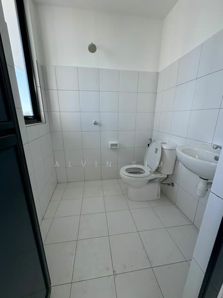 Kondominium untuk Dijual di The Landmark - Alvin Sim - Bathroom - PropertyGuru.com.my