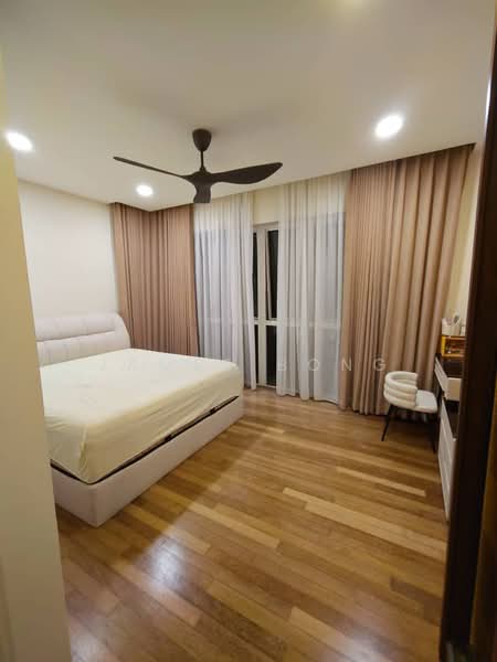 Pangsapuri untuk Dijual di Medini Signature - James Bong - Bedroom - PropertyGuru.com.my