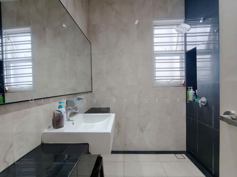 Rumah Kluster untuk Dijual di Setia Tropika (Johor Bahru) - Michele Sylvester - Bathroom - PropertyGuru.com.my