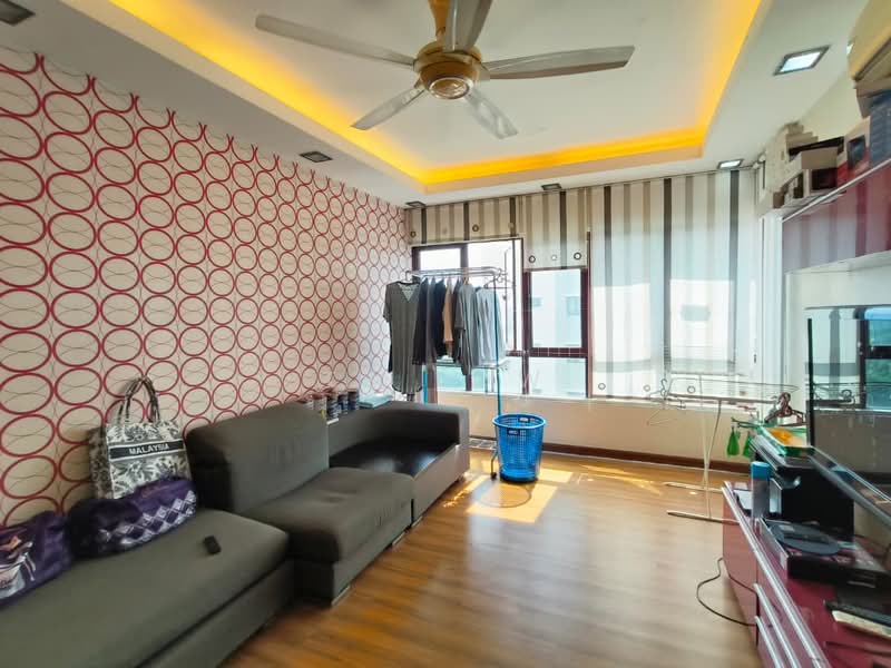 Condominium for Sale at Savanna Condominium - TS Low - Living Room - PropertyGuru.com.my