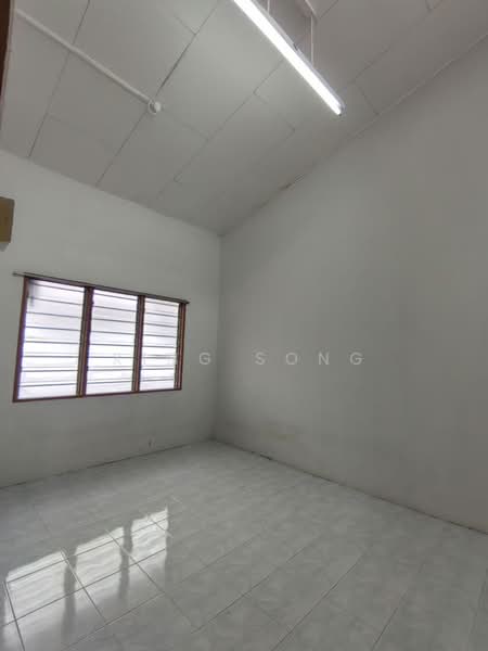 1-storey Terraced House for Sale in Kampung Lapan (Melaka City) - King Song - PropertyGuru.com.my