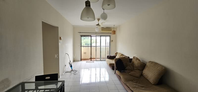 Pangsapuri untuk Dijual di Pangsapuri Saraka - Kevin Dass - Living Room - PropertyGuru.com.my