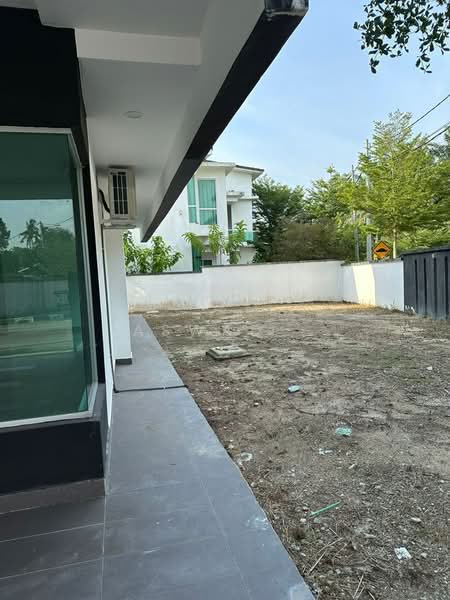 Rumah Berkembar untuk Dijual di Taman Haji Ahmad Jamil (Tasek Gelugor) - Aswad . - Exterior - PropertyGuru.com.my