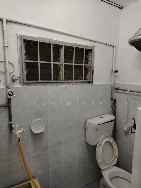 Rumah Teres 2 Tingkat untuk Disewa di Taman Desa Cemerlang (Ulu Tiram) - Kavin Tan - Bathroom - PropertyGuru.com.my