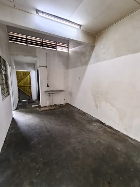 1-storey Terraced House for Sale in Taman Tangling (Simpang Ampat) - Eric Lim - Interior - PropertyGuru.com.my