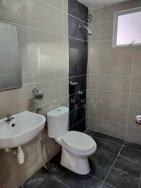 Pangsapuri untuk Disewa di Palm Garden Apartment - Muhammad Taufeeq - Bathroom - PropertyGuru.com.my