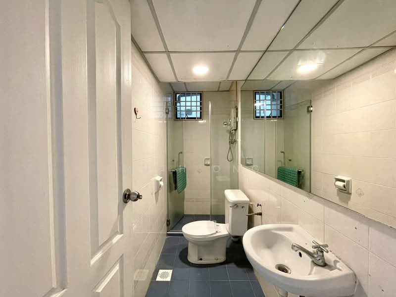 Condominium for Rent at Marina Bay Condominium - Ruth Ong - Bathroom - PropertyGuru.com.my