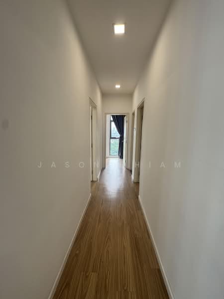 Kondominium untuk Disewa di Lakefront Residence - Jason Chiam - Corridor - PropertyGuru.com.my