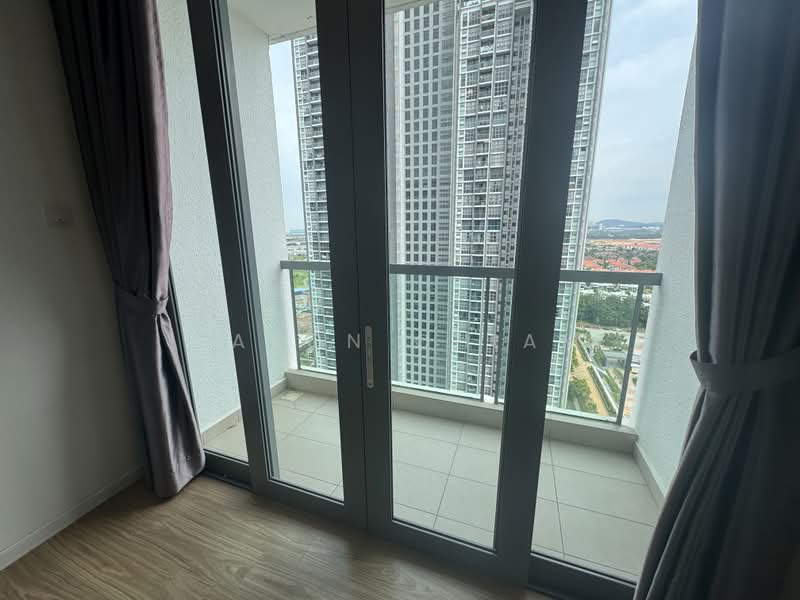 Kondominium untuk Disewa di Lakefront Residence - Jason Chiam - Balcony - PropertyGuru.com.my