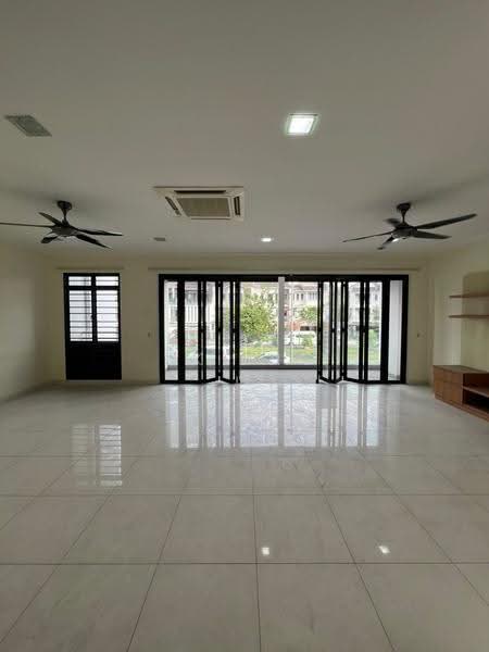 3-storey Terraced House for Sale in Taman Melawati (Ulu Kelang) - YK. Ho - Living Room - PropertyGuru.com.my