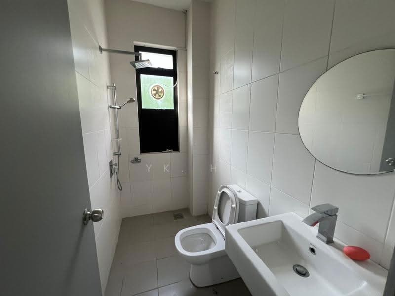 3-storey Terraced House for Sale in Taman Melawati (Ulu Kelang) - YK. Ho - Bathroom - PropertyGuru.com.my