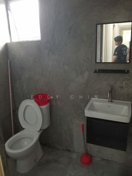 2-storey Terraced House for Rent in Usj 6 (Subang Jaya) - Eddy Chin - Bathroom - PropertyGuru.com.my